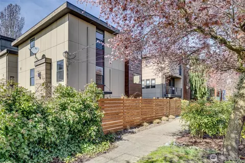 161 16th Ave, Seattle, WA 98122