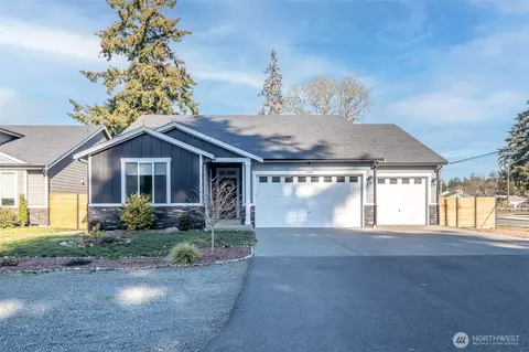 9201 Winona St SW, Lakewood, WA 98498