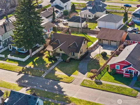 811 F St, Centralia, WA 98531