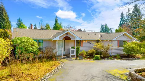 20525 81st Ave W, Edmonds, WA 98026