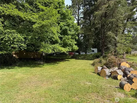 1305 322nd Pl, Ocean Park, WA 98640