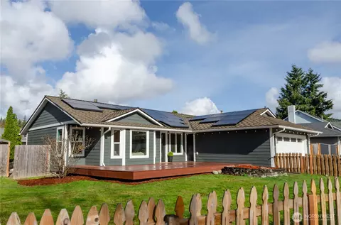 21816 SE 239th St, Maple Valley, WA 98038