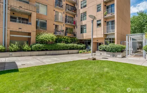 701 Columbia St #602, Vancouver, WA 98660