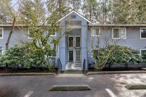 10022 NE 127th Pl #C213, Kirkland, WA 98034