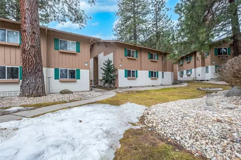 525 Alpine Pl #E4, Leavenworth, WA 98826