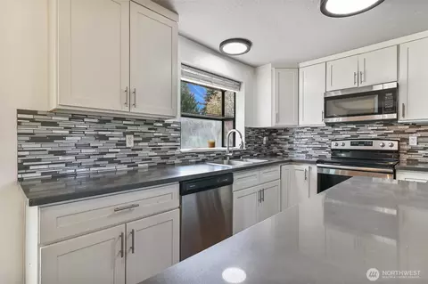 Kitchen - 2110 164th Street Ct E, Spanaway, WA 98387 photo 3 of 5