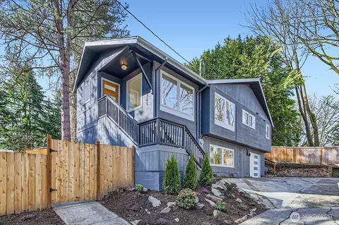 12745 19th Ave NE, Seattle, WA 98125