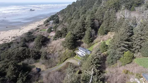 54 S Copalis Rock Ln, Copalis Beach, WA 98535