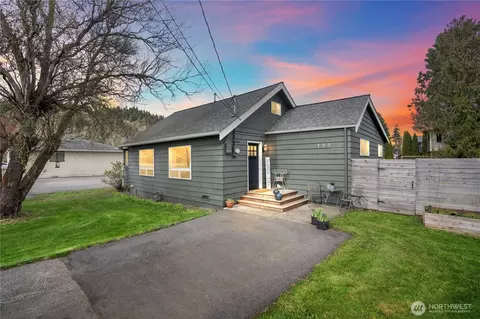 111 1st Ave N, Algona, WA 98001
