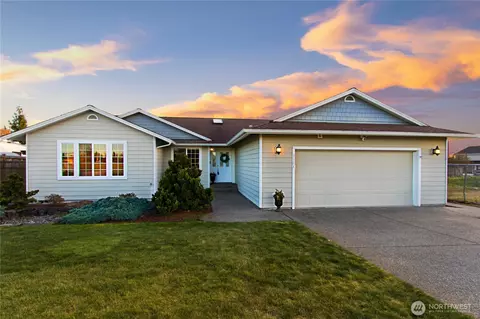 3104 Elmont Ave, Enumclaw, WA 98022