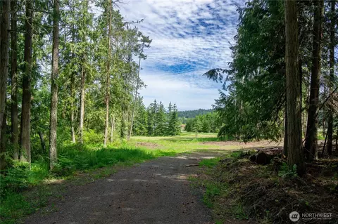 136 Bonneville Ln, Sequim, WA 98382 photo 2