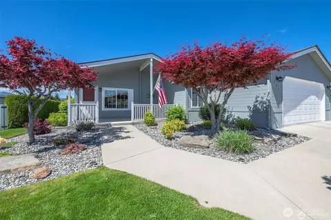 561 Canyon Dr #53, East Wenatchee, WA 98802