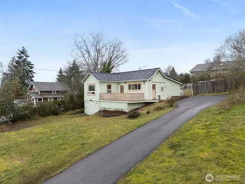 1739 Trenton Ave, Bremerton, WA 98310