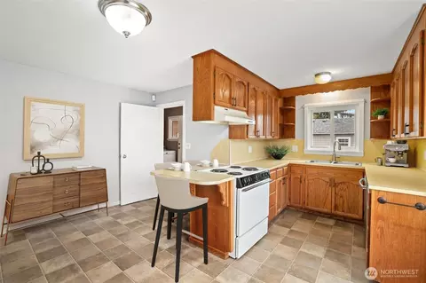 Kitchen - 16410 92nd St E, Sumner, WA 98390 photo 1 of 7