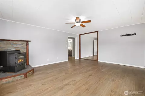 Living - 16410 92nd St E, Sumner, WA 98390 photo 3 of 5