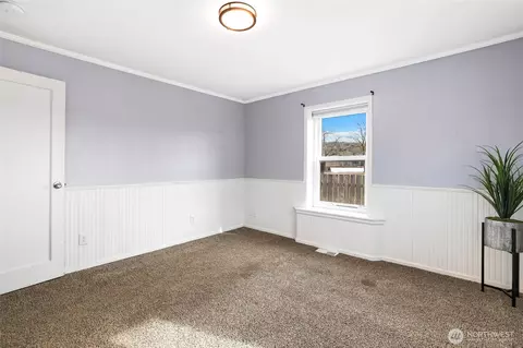 Bedroom - 16410 92nd St E, Sumner, WA 98390 photo 3 of 6