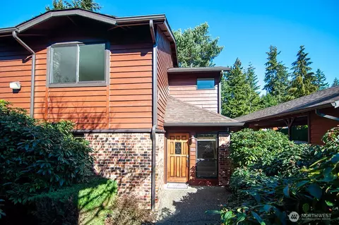 1725 157th Ave NE #E106, Bellevue, WA 98007