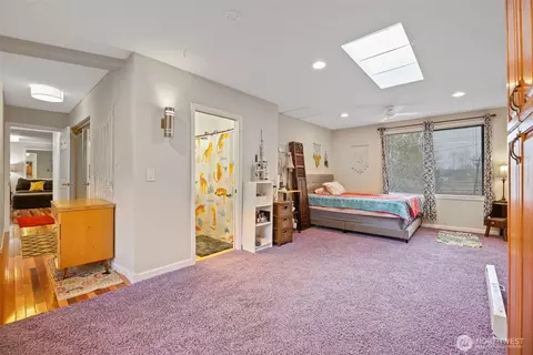 Bedroom - 4701 S 3rd Ave, Everett, WA 98203 photo 3 of 7