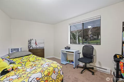 Bedroom - 4701 S 3rd Ave, Everett, WA 98203 photo 5 of 7