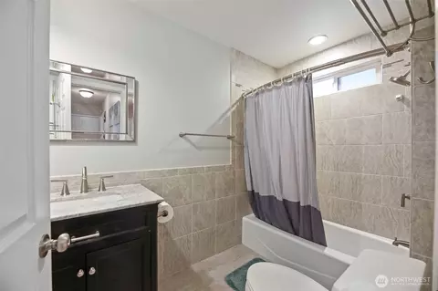 Bath - 4701 S 3rd Ave, Everett, WA 98203 photo 1 of 4