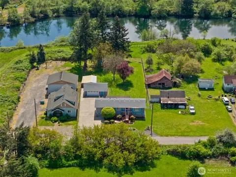View/Area - 418 E Oakview Ave, Centralia, WA 98531 photo 3 of 3