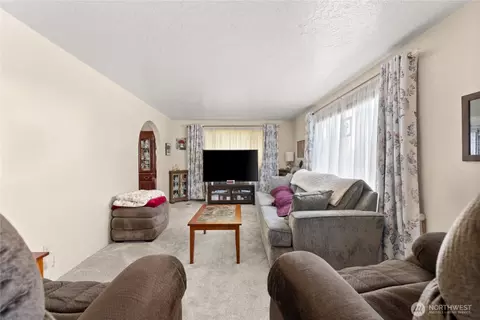 Other - 418 E Oakview Ave, Centralia, WA 98531 photo 2 of 4