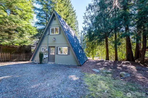 6289 Lariat Pl, Maple Falls, WA 98266