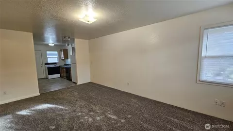 1615 9th Ave, Longview, WA 98632 photo 3