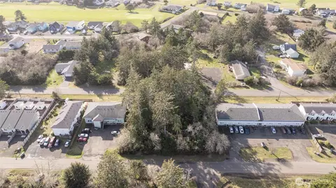 627 Sunset Ave NE, Ocean Shores, WA 98569