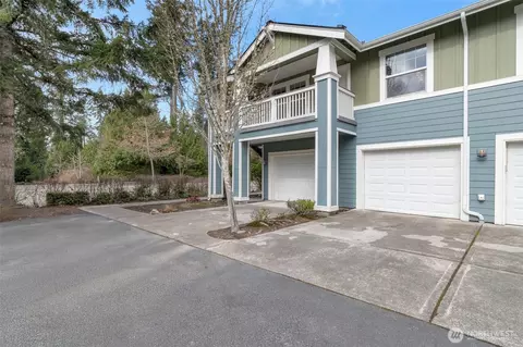 10523 221st Ln NE #204, Redmond, WA 98053
