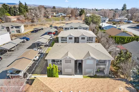 585 Eastmont Ave, East Wenatchee, WA 98802