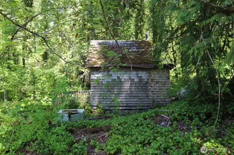 70017 NE Old Cascade Hwy, Skykomish, WA 98288