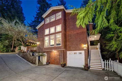5252 Forest Ave SE, Mercer Island, WA 98040