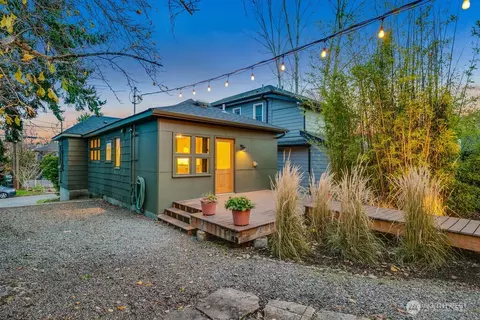1425 26th Ave, Seattle, WA 98122