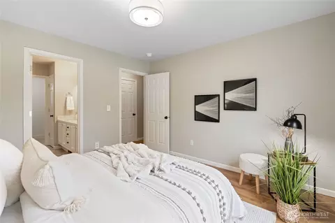 Bedroom - 13496 Summit Ave SE, Monroe, WA 98272 photo 2 of 2