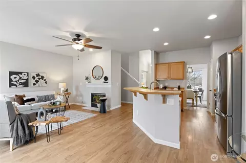 Living - 13496 Summit Ave SE, Monroe, WA 98272 photo 2 of 5