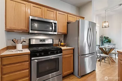 Kitchen - 13496 Summit Ave SE, Monroe, WA 98272 photo 2 of 5