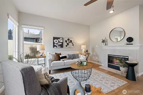 Living - 13496 Summit Ave SE, Monroe, WA 98272 photo 3 of 5