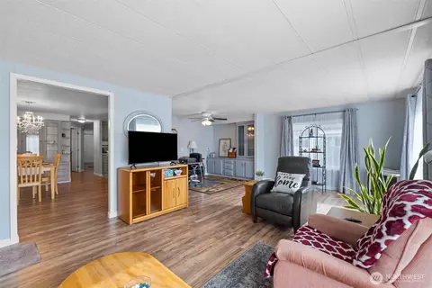 51 Juniper Mobile Ests, Sequim, WA 98382 photo 10