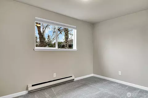 Bedroom - 515 92nd St SE, Everett, WA 98208 photo 3 of 3