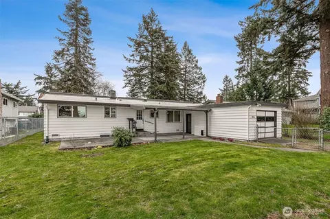 18034 Occidental Ave S, Burien, WA 98148