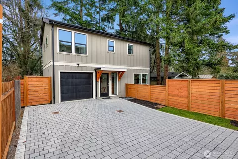 13728 Densmore Ave N, Seattle, WA 98133