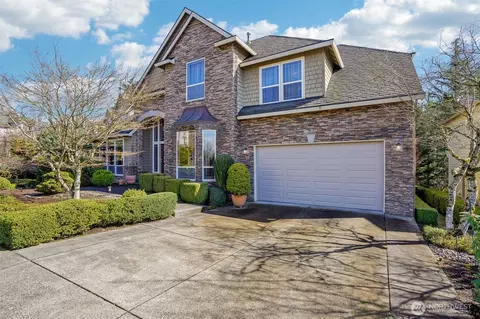 Exterior - 930 NW Deerfern Loop, Camas, WA 98607 photo 3 of 8