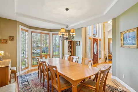 Dining - 930 NW Deerfern Loop, Camas, WA 98607 photo 1 of 3