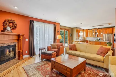 Living - 930 NW Deerfern Loop, Camas, WA 98607 photo 4 of 4