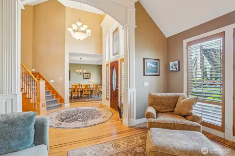 Entry Way - 930 NW Deerfern Loop, Camas, WA 98607 photo 2 of 3
