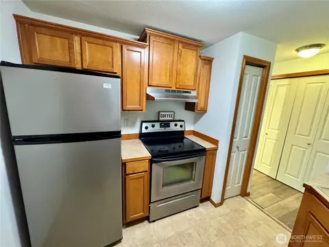 11527 Highway 99 #E201, Everett, WA 98204 photo 13