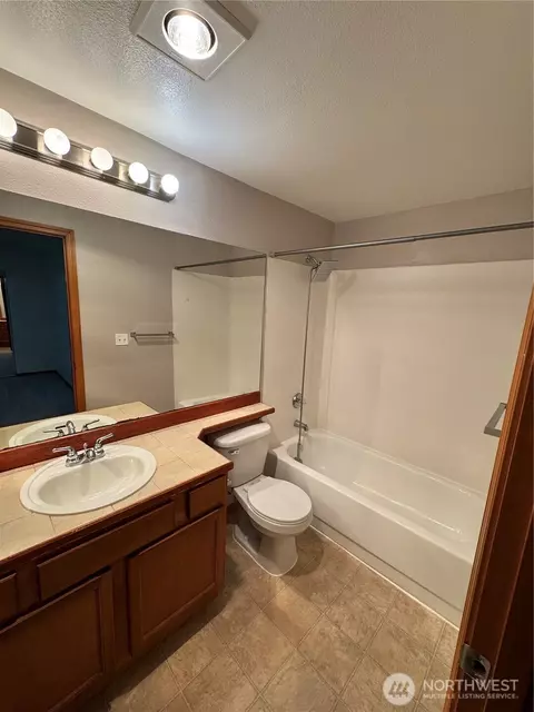 11527 Highway 99 #E201, Everett, WA 98204 photo 5