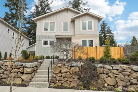 1818 N 97th St, Seattle, WA 98103