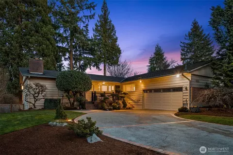 2326 129th Ave SE, Bellevue, WA 98005